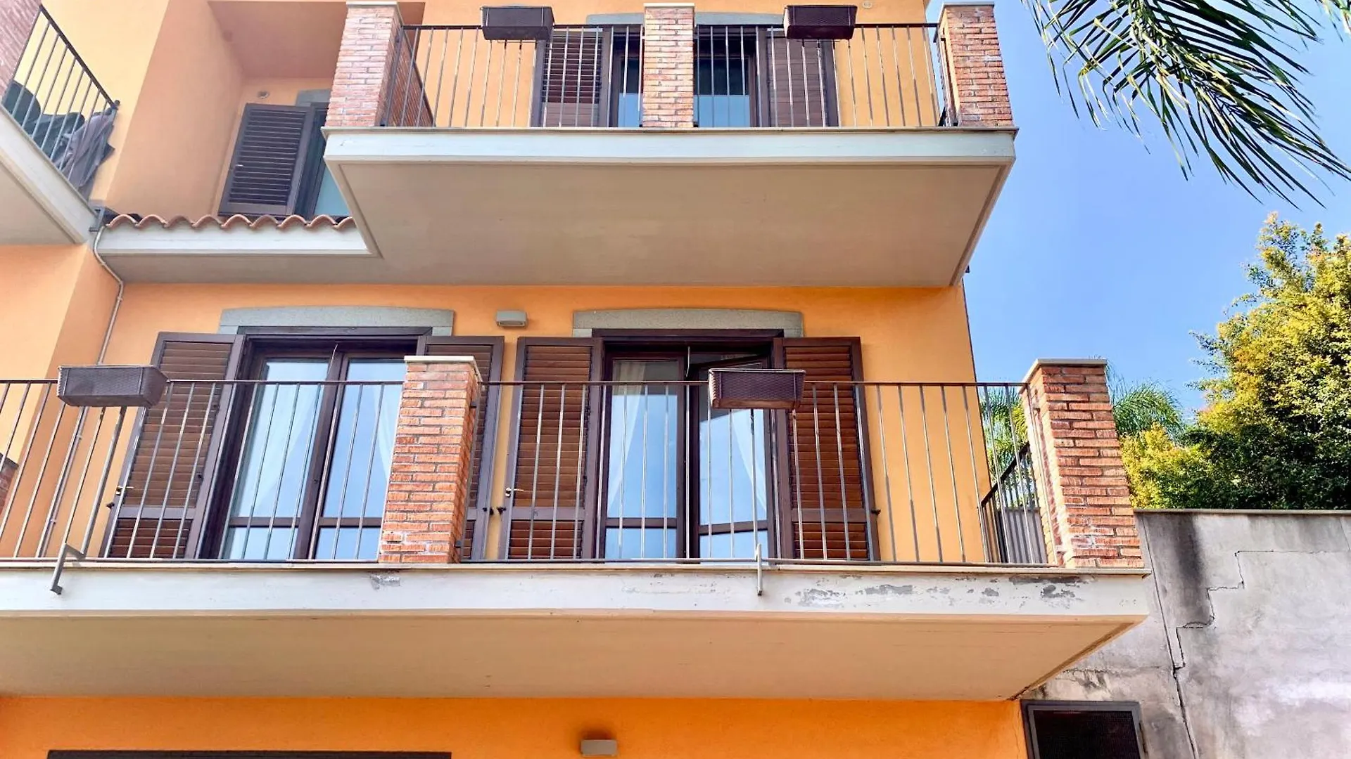 Villa Art&Sea -Sea View And Private Parking- Catania Italy